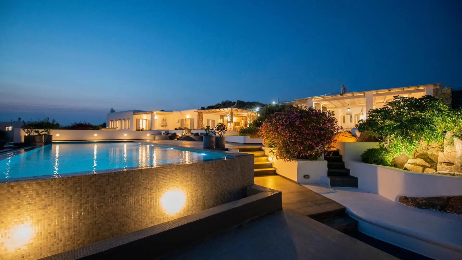 Cocos Villa Super Paradise Beach  Greece