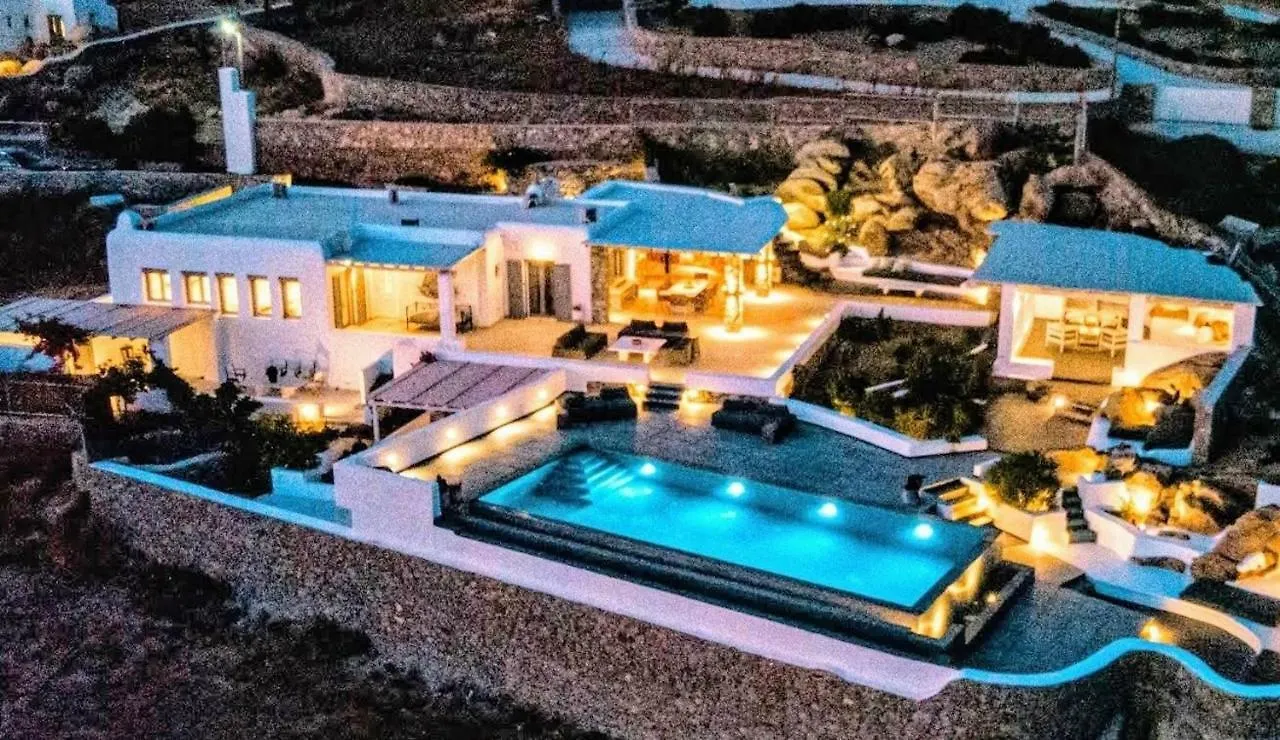 Cocos Villa Super Paradise Beach  Greece